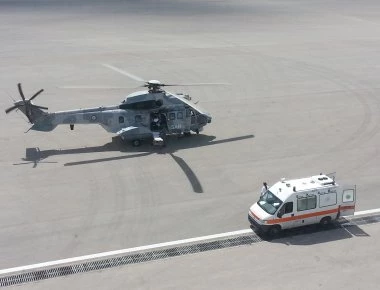 Διάσωση με αεροδιακομιδή 23χρονου από δεξαμενόπλοιο - Επιχείρηση Super Puma της Πολεμικής Αεροπορίας